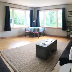 Vacation Rental: Ridge View Flat