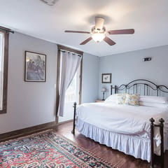 Light Horse Inn: Suite 5