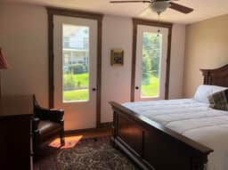 Light Horse Inn: Suite 7 - Image 2