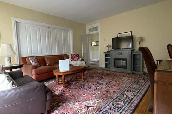 Merchants Flat - Image 1