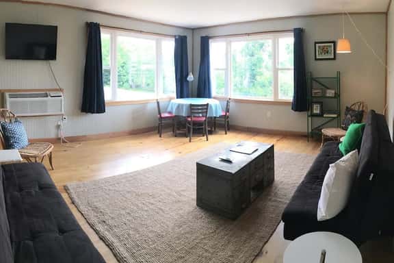 Vacation Rental: Ridge View Flat - Image 1