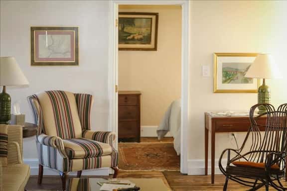 Light Horse Inn: Suite 3 - Image 1