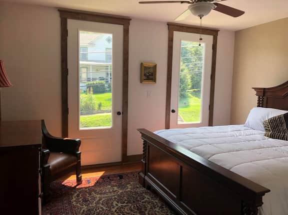 Light Horse Inn: Suite 7 - Image 2